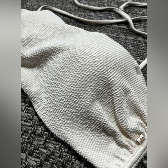 La Vie En Rose | Underwire Bikini Top - Picture 3 of 14